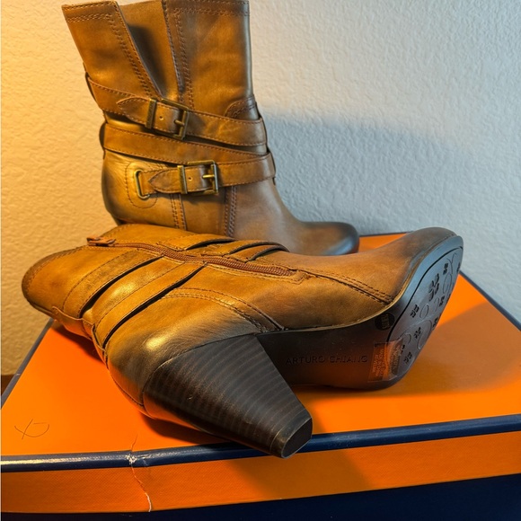 Arturo Chiang Velma Ankle Boot Vintage Cognac - Picture 3 of 3